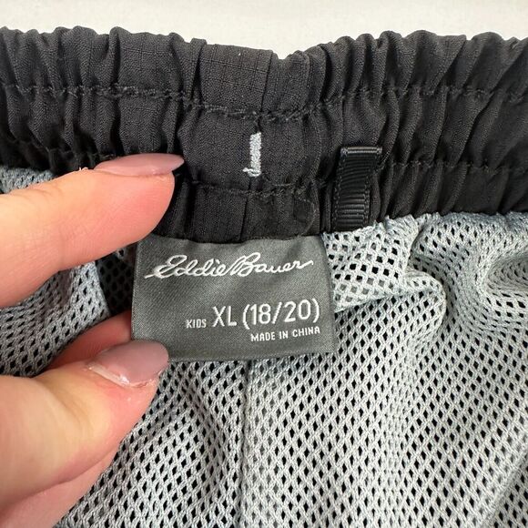 Eddie Bauer Black Mesh Lined Elastic Waist Shorts Drawstring Trunks XL 18/20 - Picture 7 of 11